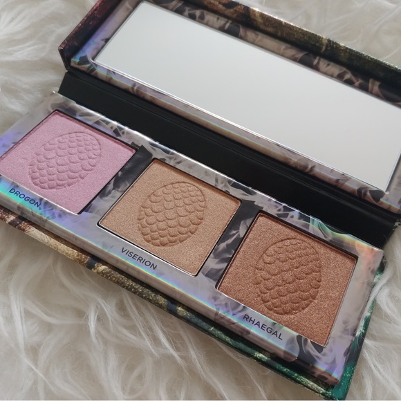NIB Urban Decay Mother Of Dragons Highlight Palette Game Of Thrones In Hand - Picture 2 of 4